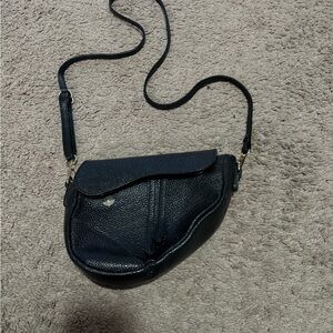 Elegant Black Leather Crossbody Bag